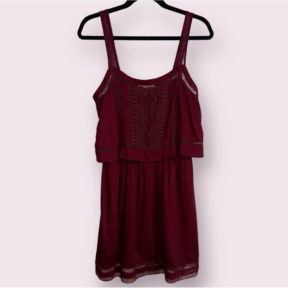 American Eagle Maroon Wine‎ Boho Crochet Lace Eyelet Strappy Mini Dress Size M